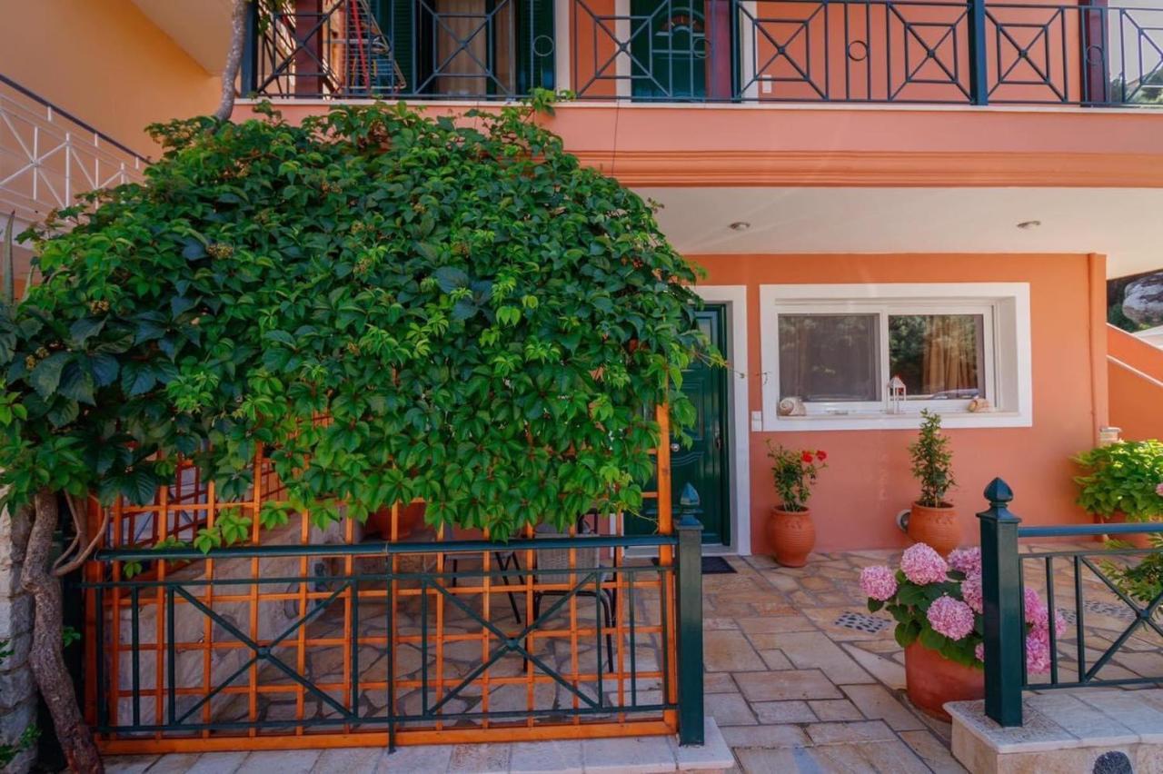 Cleopatra Rooms Никиана Екстериор снимка