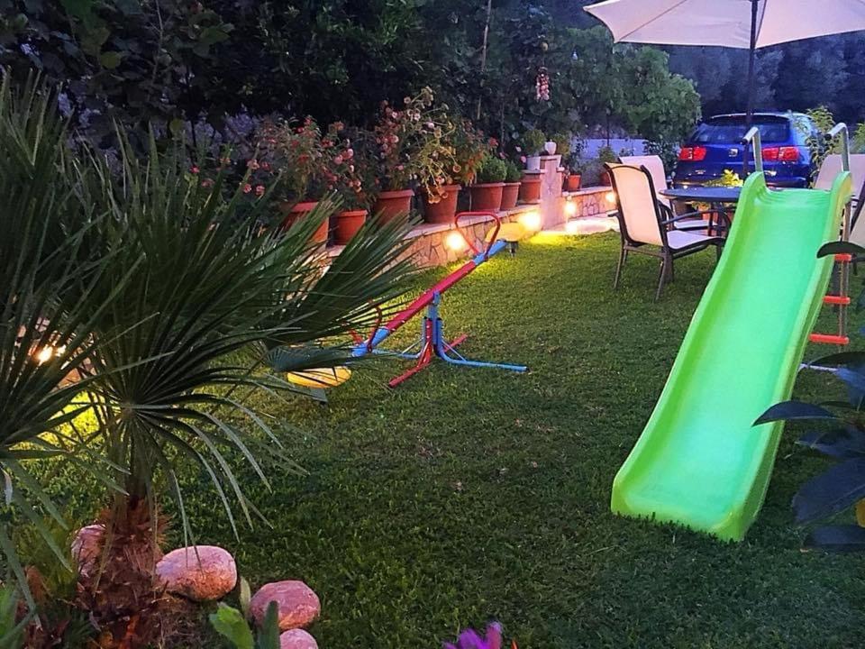 Cleopatra Rooms Никиана Екстериор снимка