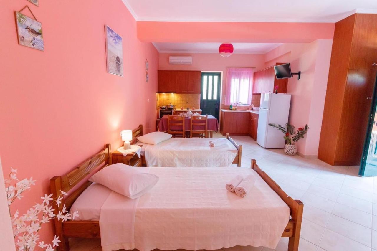 Cleopatra Rooms Никиана Екстериор снимка
