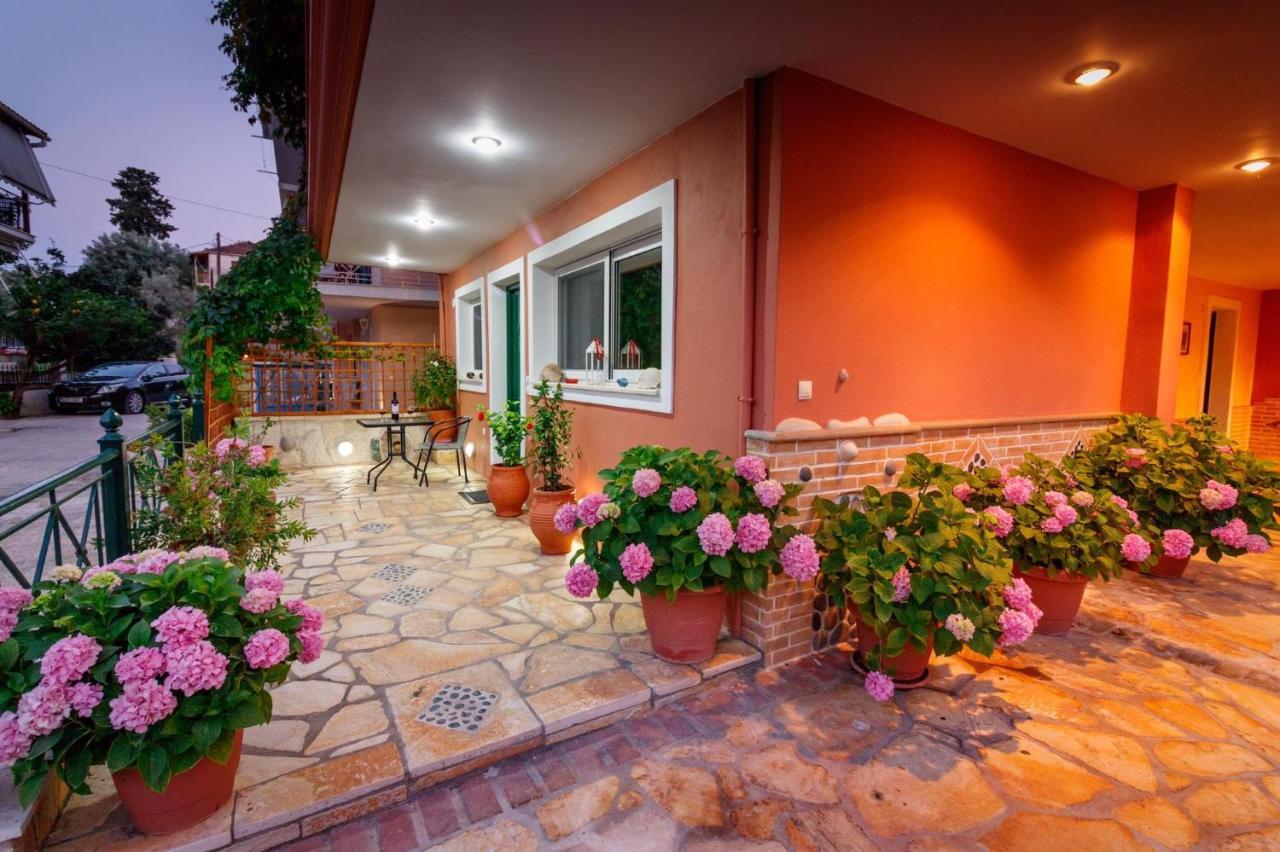 Cleopatra Rooms Никиана Екстериор снимка